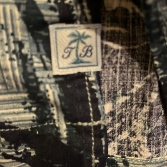 Tommy Bahama Original Fit Green Floral Palm Silk Shirt  Size M - Picture 6 of 9